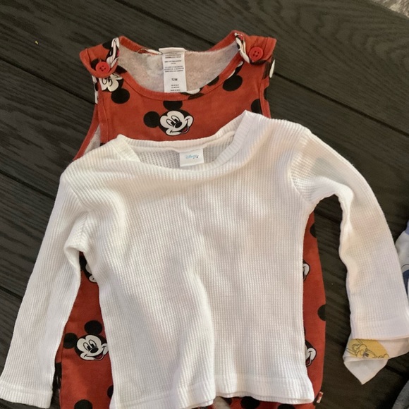 Lot of 3 Disney infant boys Mickey Batman 12 month old outfits gently worn. - Picture 8 of 10